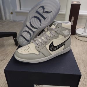 Nike Air Jordan 1 Dior